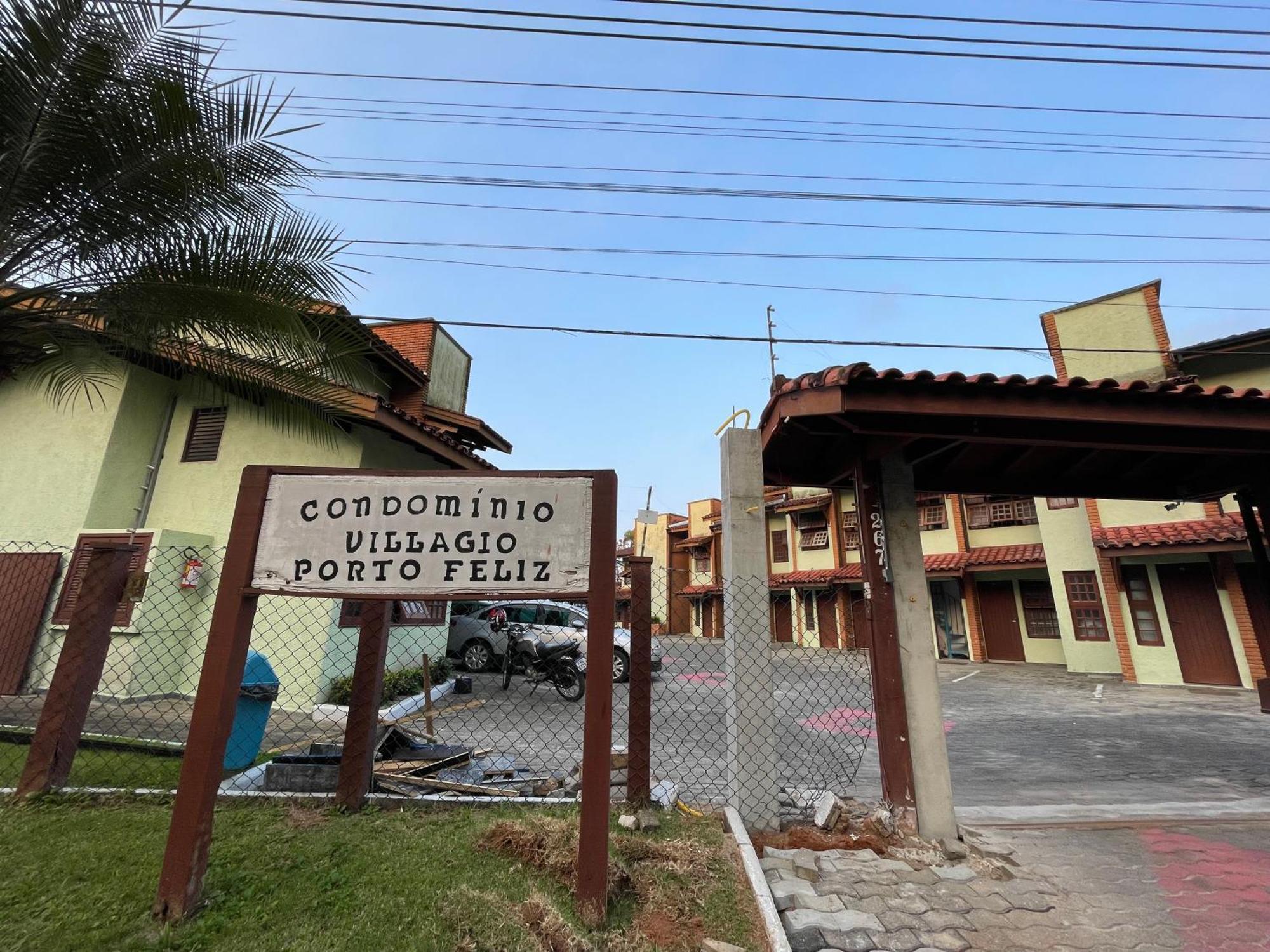 Pe Na Areia Na Praia Das Toninhas - Villagio 24 Porto Feliz Ubatuba Extérieur photo